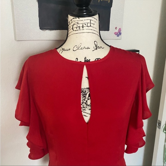 Bebe Blouse Vera cascading sleeve keyhole top Goji berry size medium new w/ tags - Picture 3 of 13